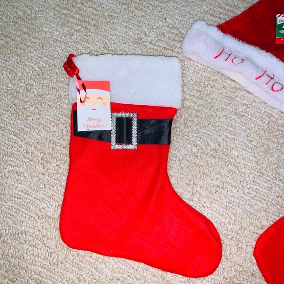 🔥NWT🔥 3 PIECE CHRISTMAS SET STOCKING AND HAT - Picture 3 of 4